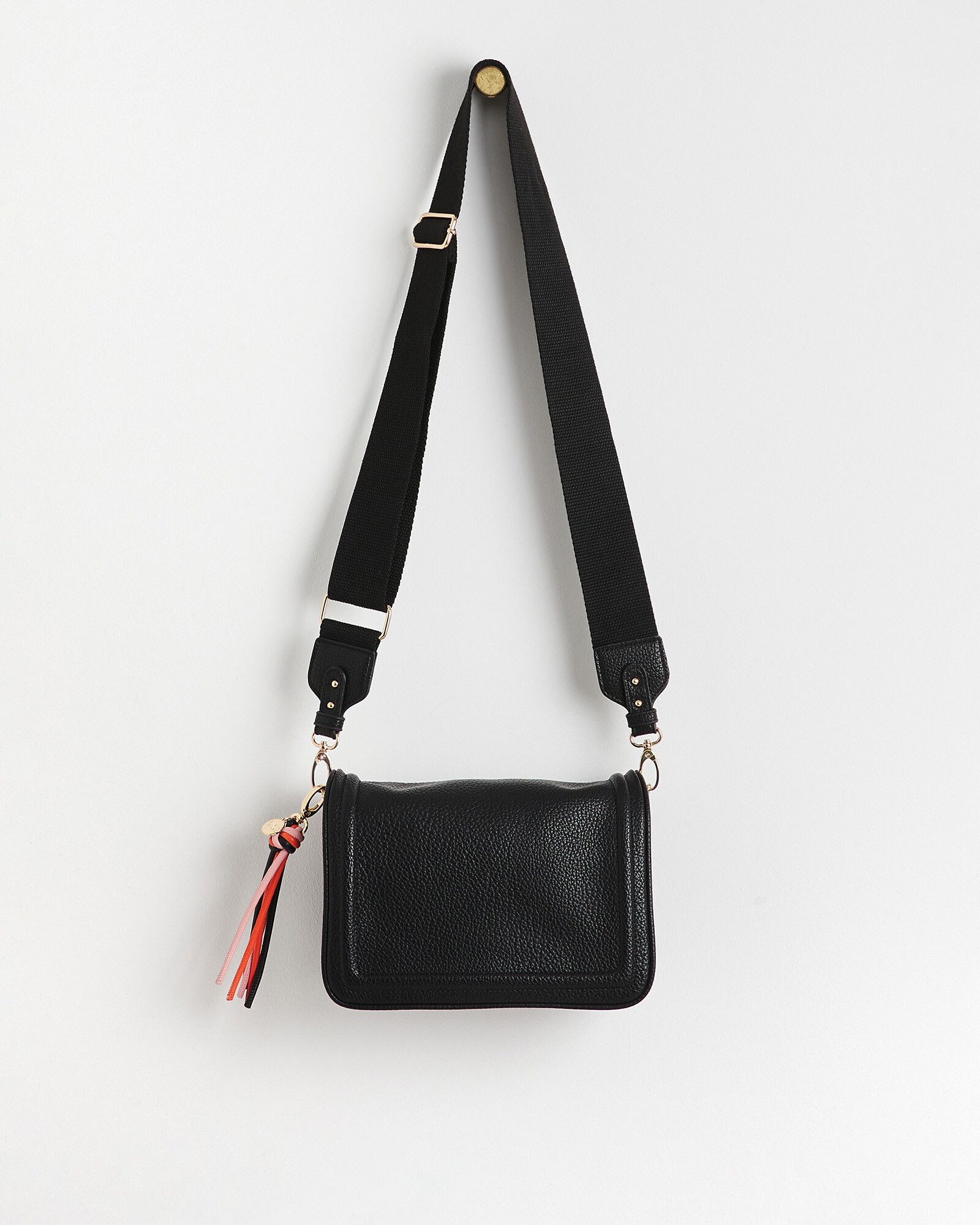 Tilly Triple Pocket Black Wide Strap Crossbody Bag Medium | Oliver Bonas