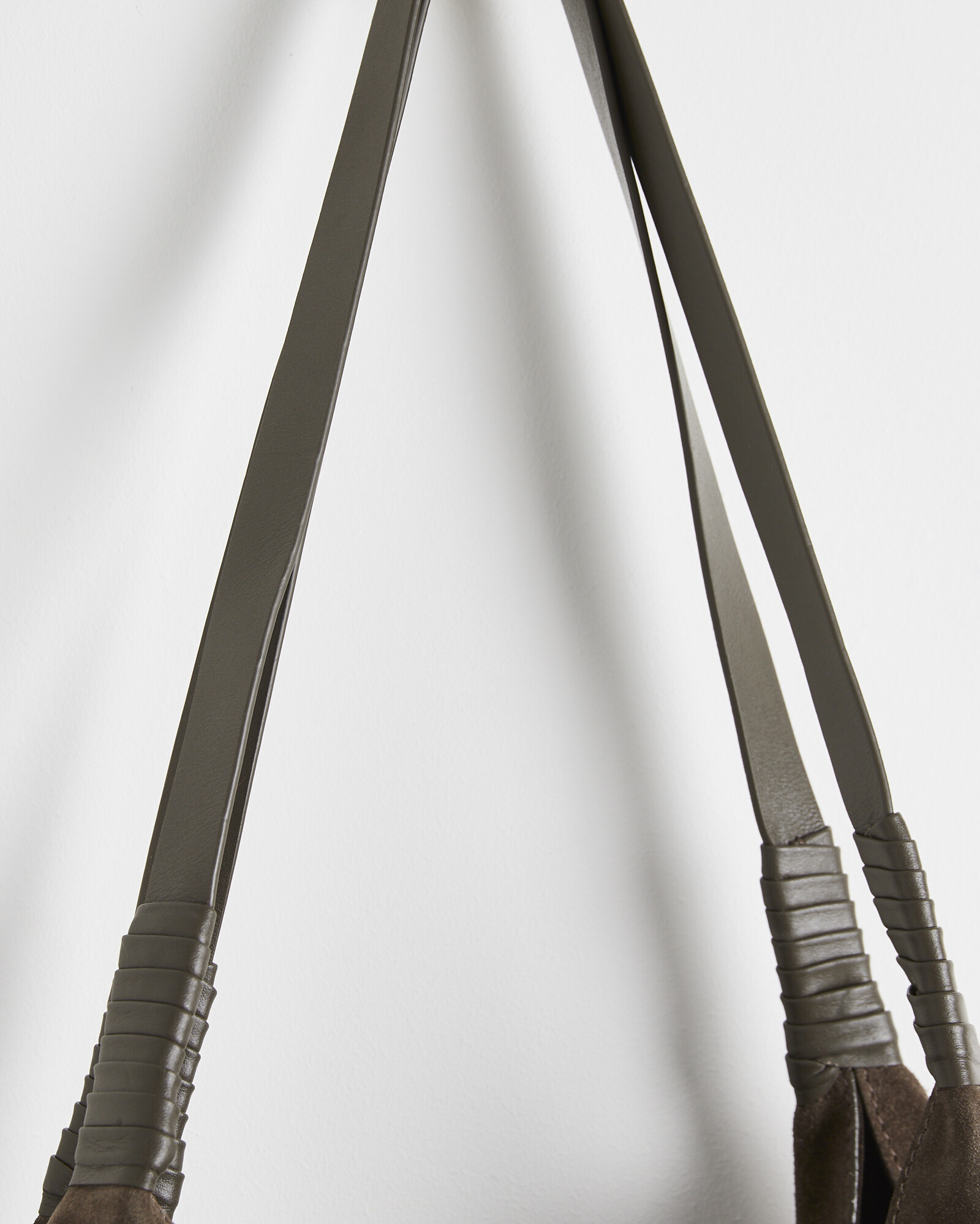 Vere Shoulder Bag Suede - Bonsai Green