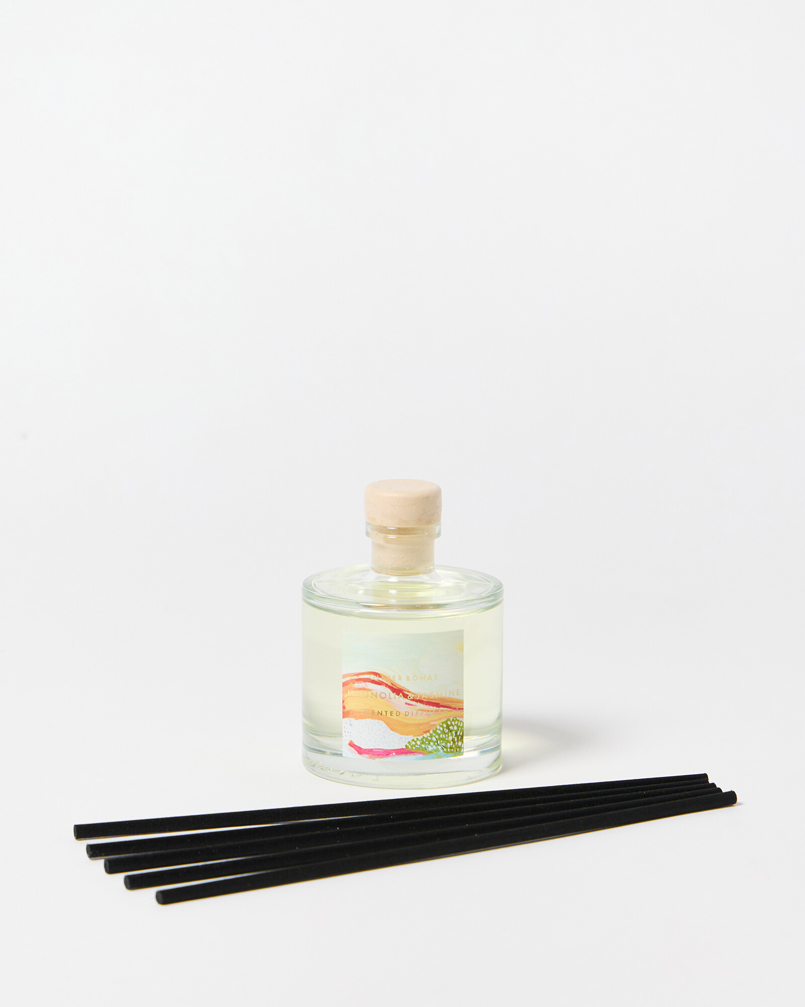 Elio Summer Magnolia & Jasmine Reed Diffuser | Oliver Bonas