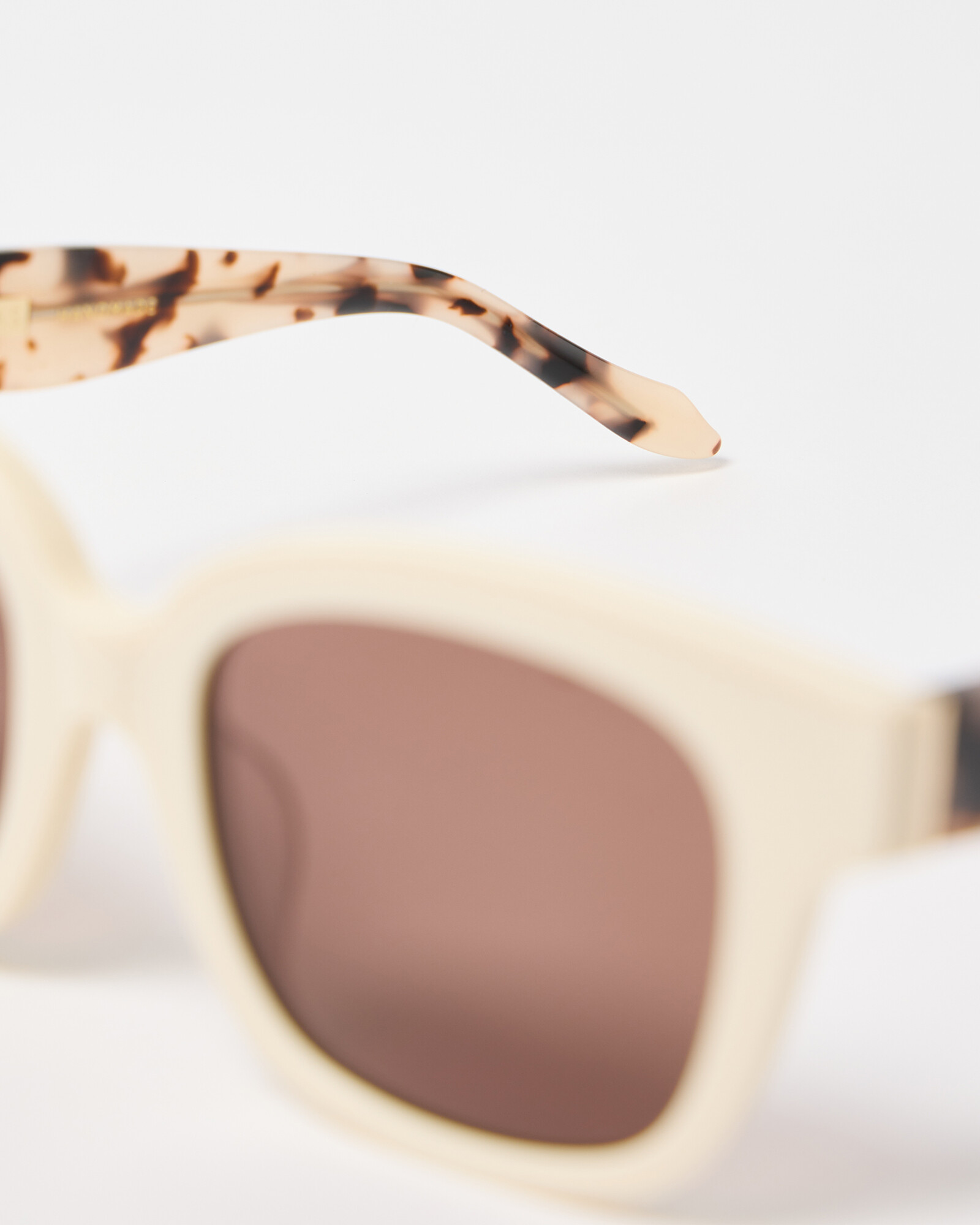 Tortoiseshell Acetate Frame Sunglasses