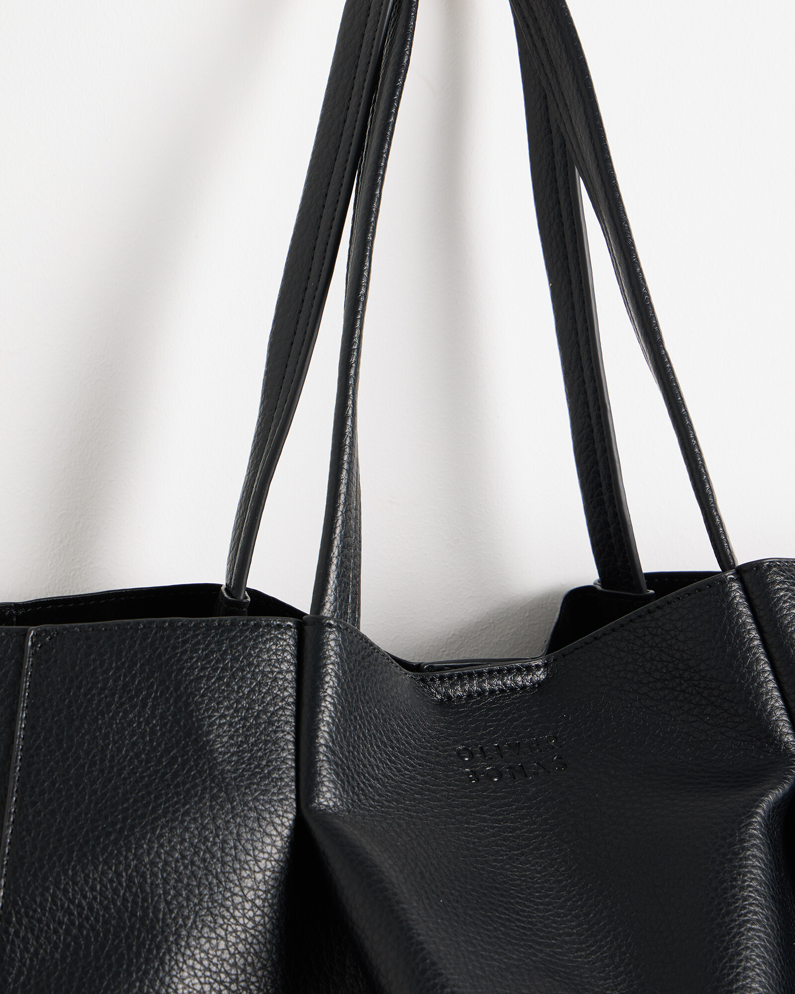 Amira Slouch Handbag Black main image 0