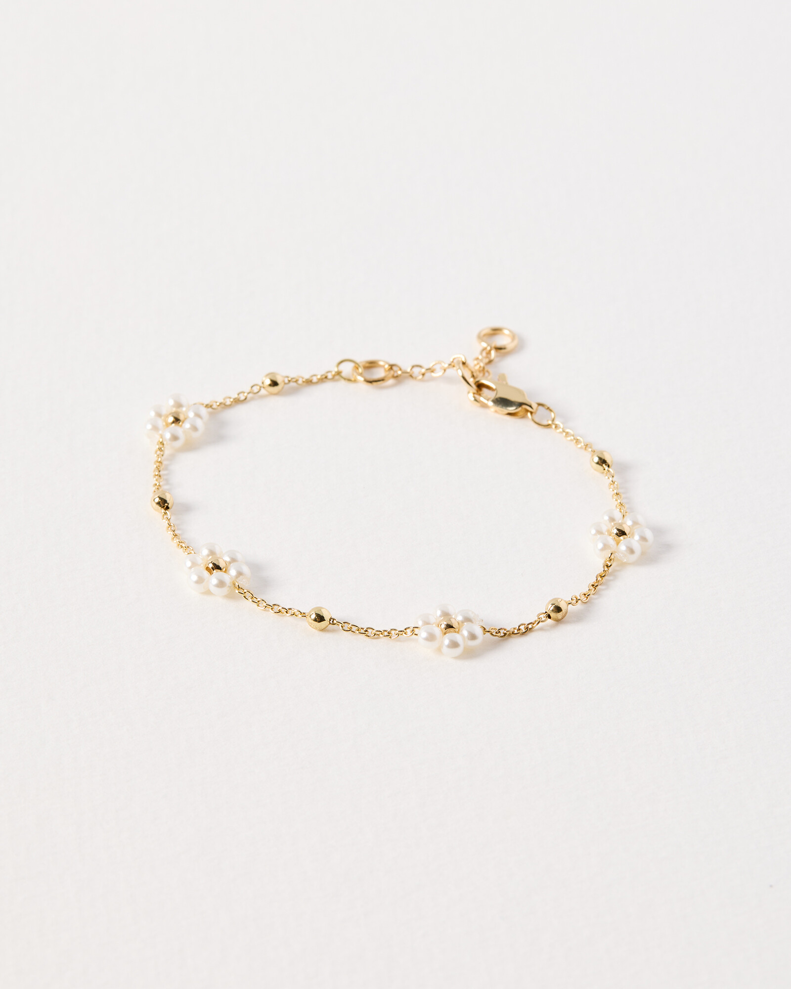 Rosaria Faux Pearl Flower Gold Chain Bracelet