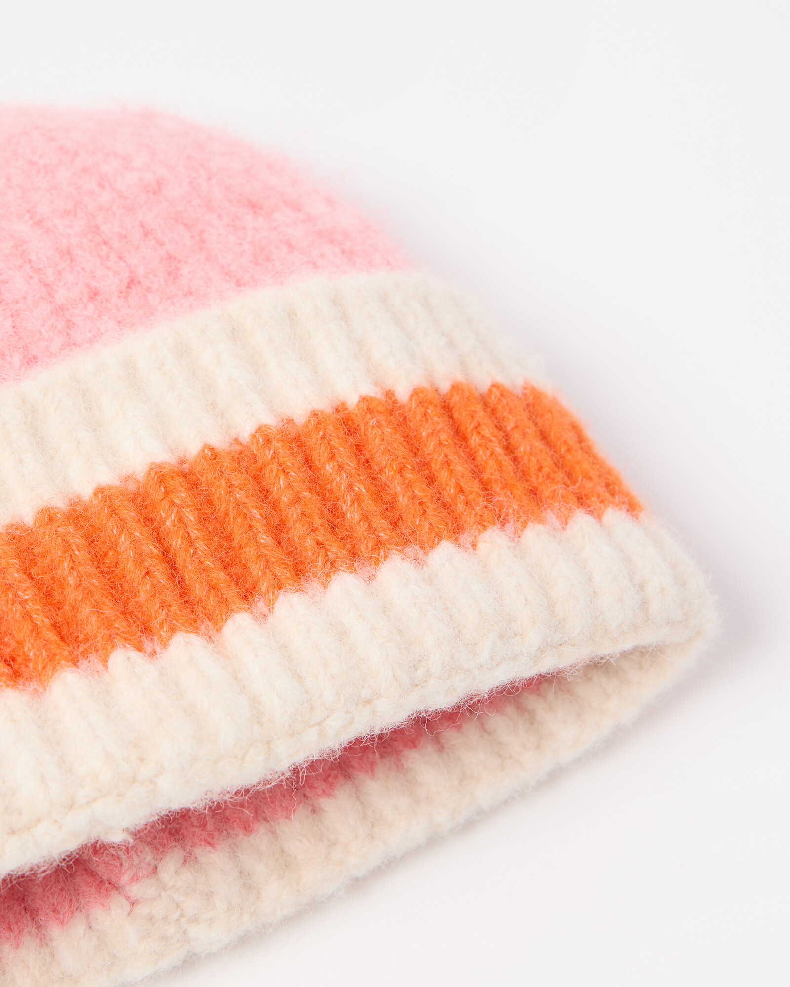 KNITTED BEANIE HAT IN WHITE WOOL 426215 main image 0