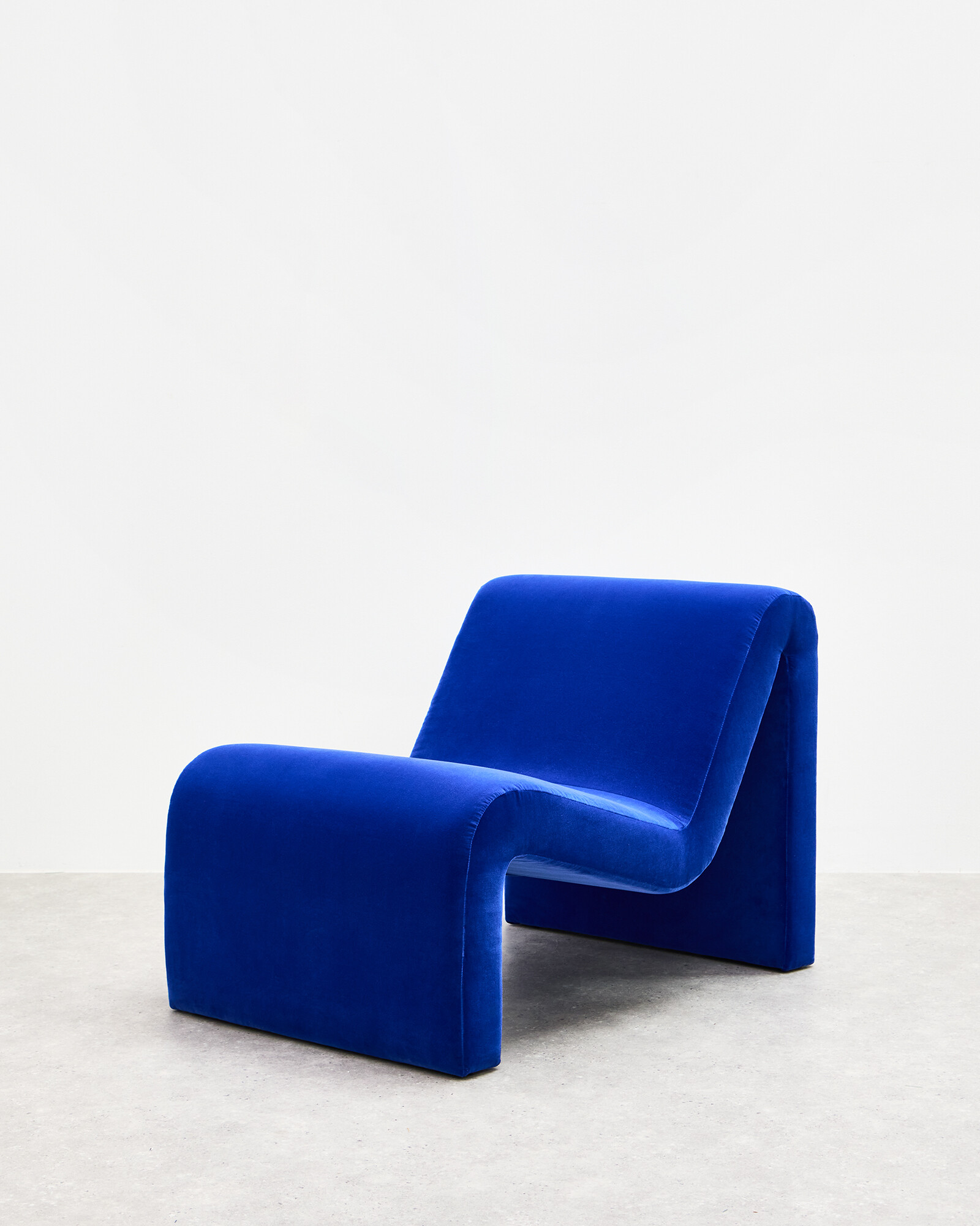 Pambo Cobalt Blue Velvet Lounge Chair | Oliver Bonas