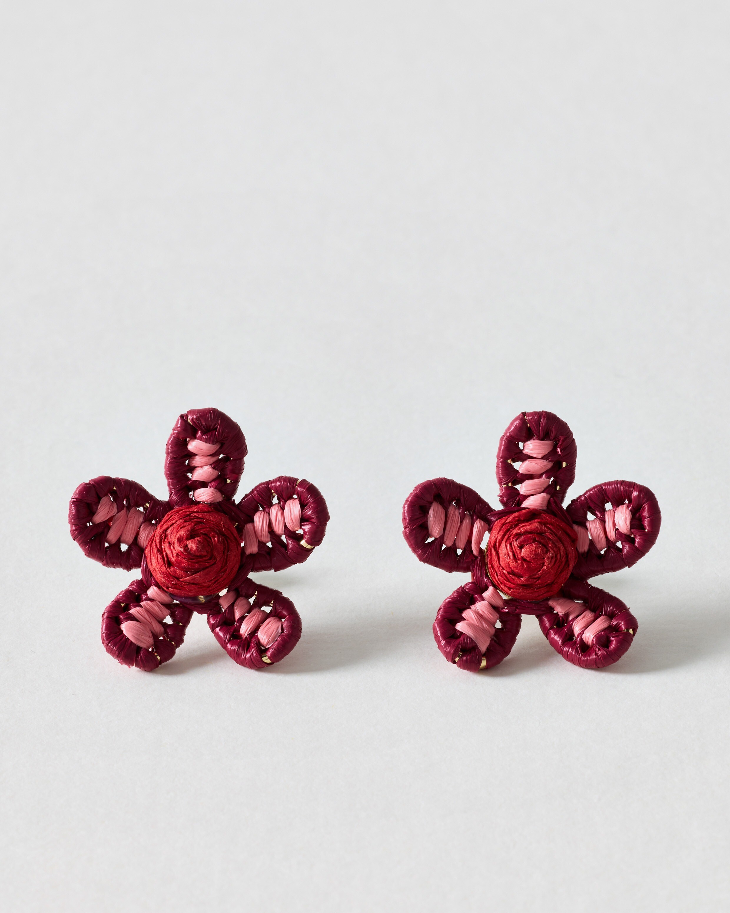 トップス Badway Flower studs border henry Jessie Woven Flower Stud Earrings | Oliver Bonas