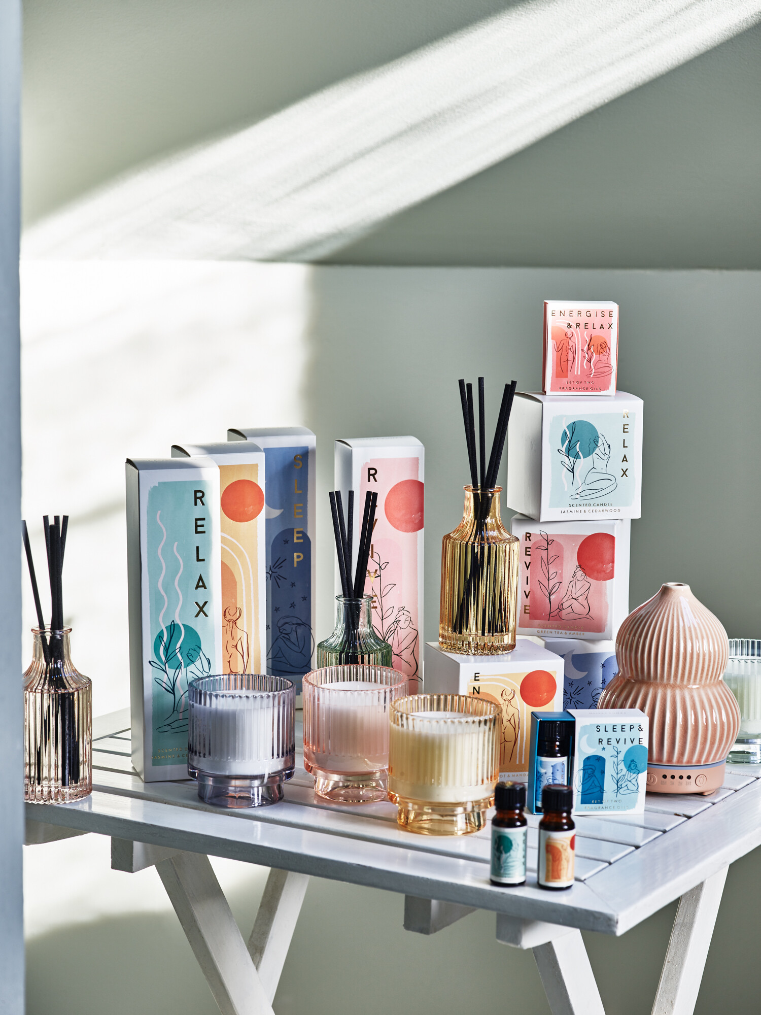 Ephey Sleep Lavender & Chamomile Scented Diffuser | Oliver Bonas