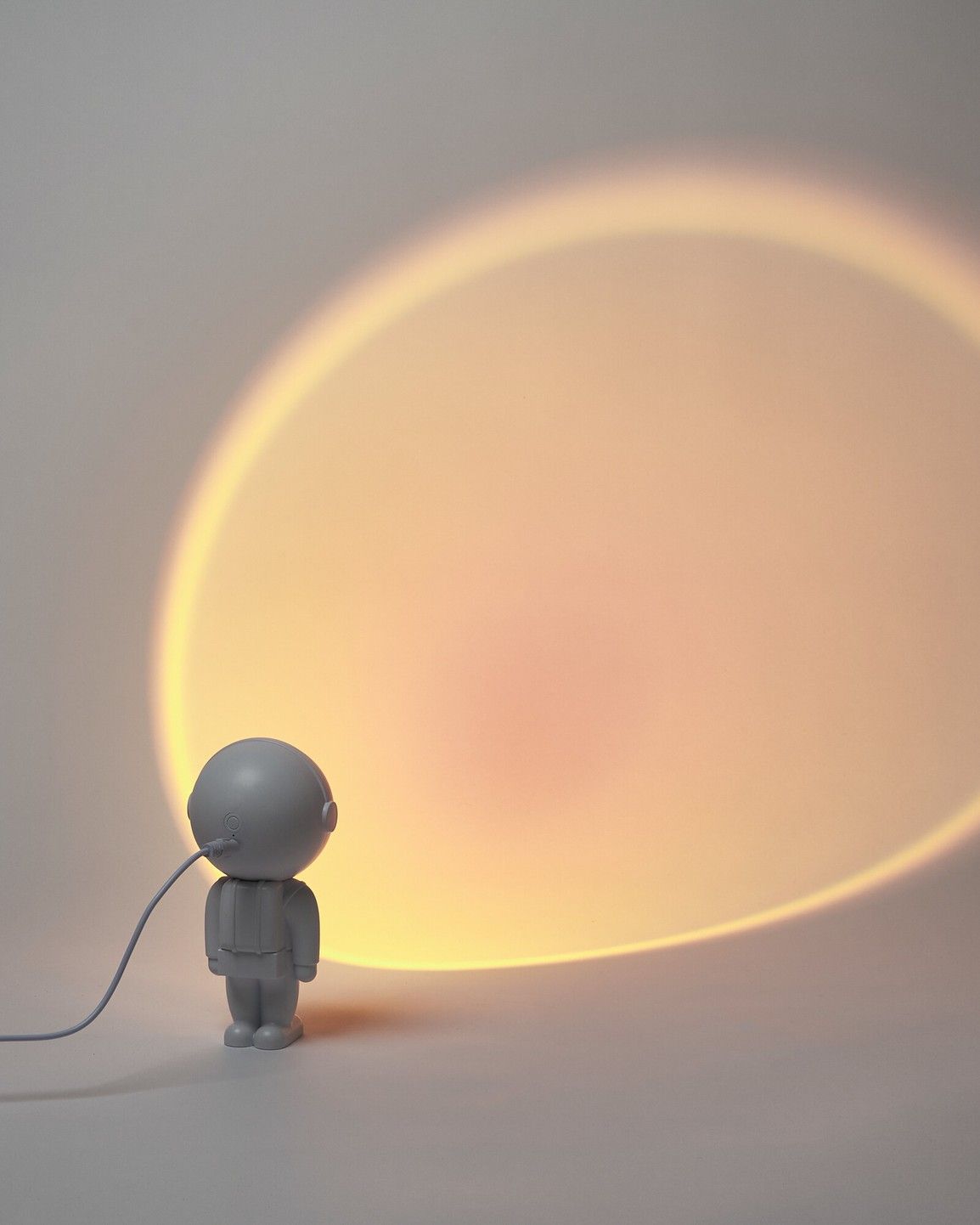 Oliver Bonas Astronaut Sunset Novelty Lamp