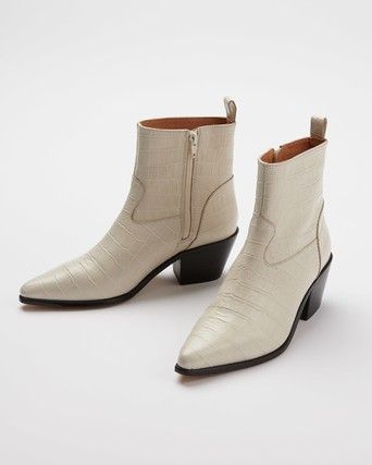 croc white boots