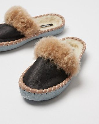 onaie slippers