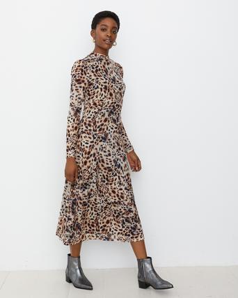 oliver bonas clothes