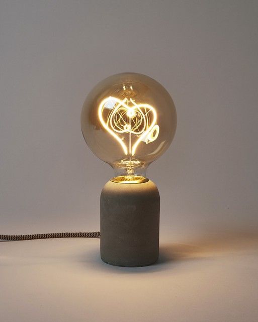 rotation Prædiken hastighed Hato E27 150lm 2W Heart LED Light Bulb | Oliver Bonas