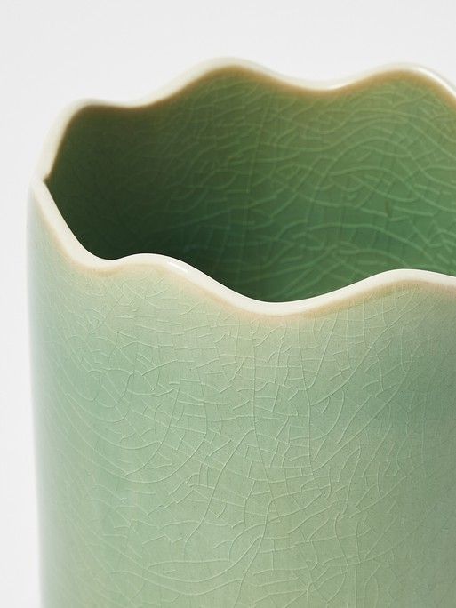 Belmot Wavy Green Ceramic Scalloped Plant Pot | Oliver Bonas