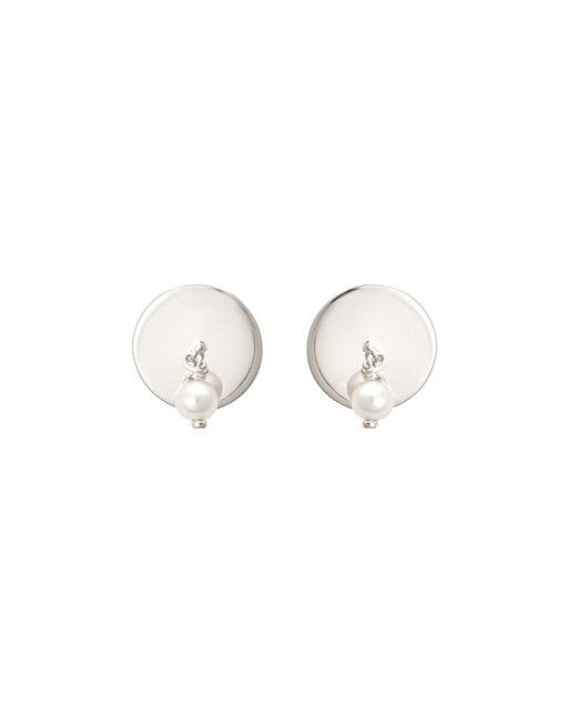 Tahminara Freshwater Pearl Disc Stud Earrings | Oliver Bonas