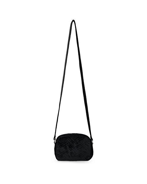 Lexi Quilted Velvet Black Cross Body Bag Oliver Bonas